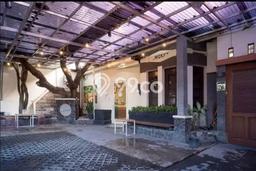 Dijual Rumah Mewah Elegan Dengan View Eksklusif di Dr Sutomo, Surabaya Dijual Rumah Mewah Elegan Dengan View Eksklusif di Dr Sutomo, Surabaya