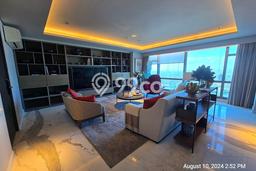 Dijual Apartemen Luxury di Pakuwon Indah 4 Kamar & 3 Kamar Mandi Dijual Apartemen Luxury di Pakuwon Indah 4 Kamar & 3 Kamar Mandi