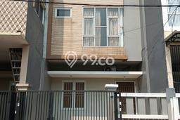 Dijual Rumah Eksklusif 3 KT di Taman Surya, Jakarta Barat Dijual Rumah Eksklusif 3 KT di Taman Surya, Jakarta Barat