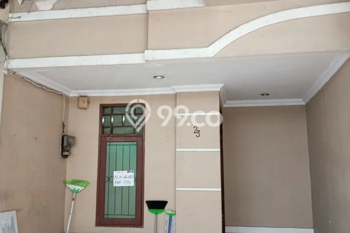 Disewakan! Rumah 2 Kamar Tidur &
2 Kamar Mandi di Taman Palem, Jakarta Barat Disewakan! Rumah 2 Kamar Tidur &
2 Kamar Mandi di Taman Palem, Jakarta Barat