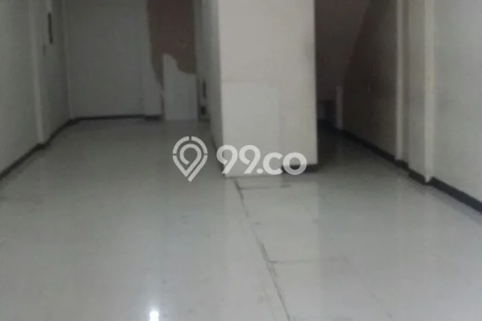Ruko Disewa di Jakarta Selatan dengan LB 250m2 Area Komersial Ramai Ruko Disewa di Jakarta Selatan dengan LB 250m2 Area Komersial Ramai