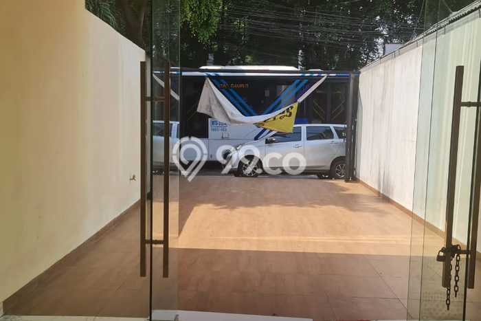 Unit Ruko Dijual di Jakarta Selatan LT 105m2 & LB 420m2 Unit Ruko Dijual di Jakarta Selatan LT 105m2 & LB 420m2