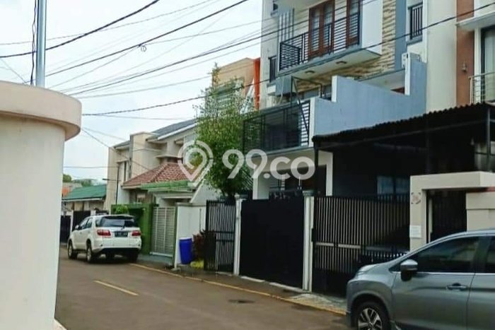 Dijual Rumah Premium dengan Fasilitas Sekitar Komplit di Palmerah, Jakarta Barat Dijual Rumah Premium dengan Fasilitas Sekitar Komplit di Palmerah, Jakarta Barat
