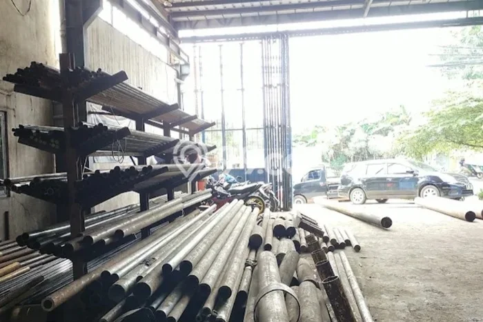 Gudang untuk Disewa di Pusat Bekasi Luas Bangunan 700m2 Gudang untuk Disewa di Pusat Bekasi Luas Bangunan 700m2