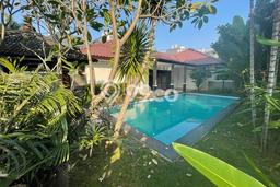Disewakan! Rumah 4 Kamar Tidur &
3 Kamar Mandi di patra kuningan, Jakarta Selatan Disewakan! Rumah 4 Kamar Tidur &
3 Kamar Mandi di patra kuningan, Jakarta Selatan