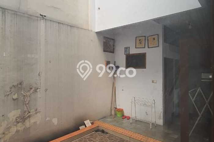 Siap Huni Hunian Elit 7 Kamar di Pulo Gadung Dekat ke Mana Pun Siap Huni Hunian Elit 7 Kamar di Pulo Gadung Dekat ke Mana Pun
