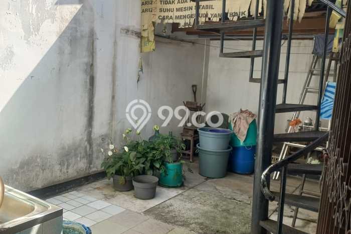 Ruko Dijual di Bandung LT 122m2 & LB 324m2 Lokasi Terbaik! Ruko Dijual di Bandung LT 122m2 & LB 324m2 Lokasi Terbaik!