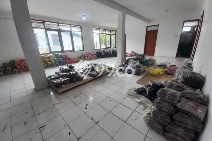 Gudang Dijual di Bandung LT 1031m2 & LB 720m2 Lokasi Terbaik! Gudang Dijual di Bandung LT 1031m2 & LB 720m2 Lokasi Terbaik!