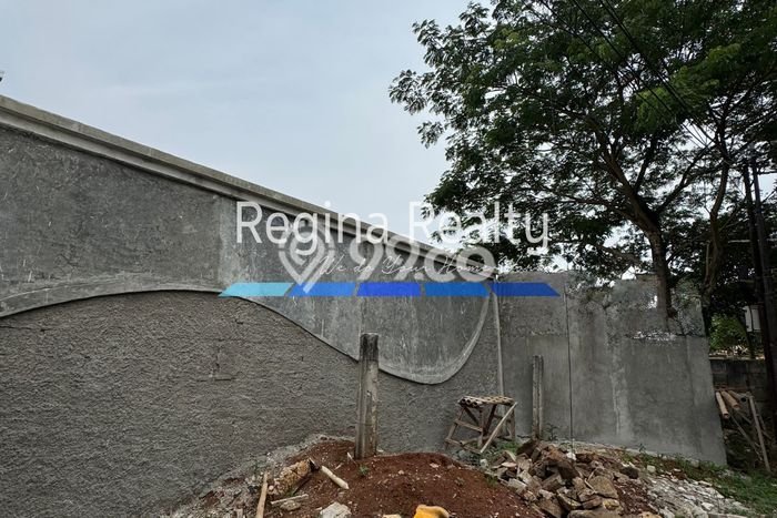 Tanah Dijual Lokasi Kebayoran Lama, Jakarta Selatan dengan Luas Tanah 209m2 dan Status - Tanah Dijual Lokasi Kebayoran Lama, Jakarta Selatan dengan Luas Tanah 209m2 dan Status -