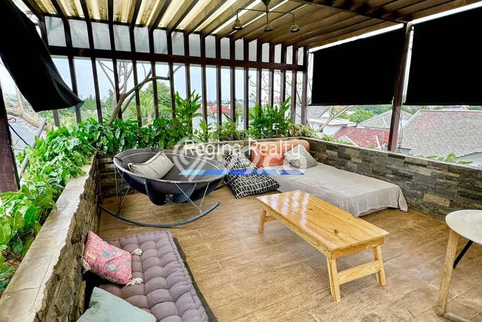Dijual Rumah Luas Megah Dengan View Cantik di Warung Buncit, Jakarta Selatan Dijual Rumah Luas Megah Dengan View Cantik di Warung Buncit, Jakarta Selatan