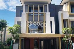 Rumah Eksklusif Siap Huni LT 162m2 di Pagedangan, Tangerang Rumah Eksklusif Siap Huni LT 162m2 di Pagedangan, Tangerang