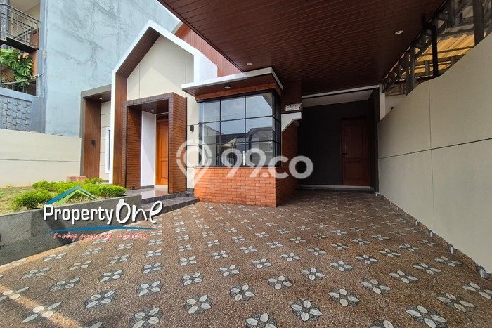 Rumah Mewah Siap Huni LT 200m2 di BSD, Tangerang Selatan Rumah Mewah Siap Huni LT 200m2 di BSD, Tangerang Selatan