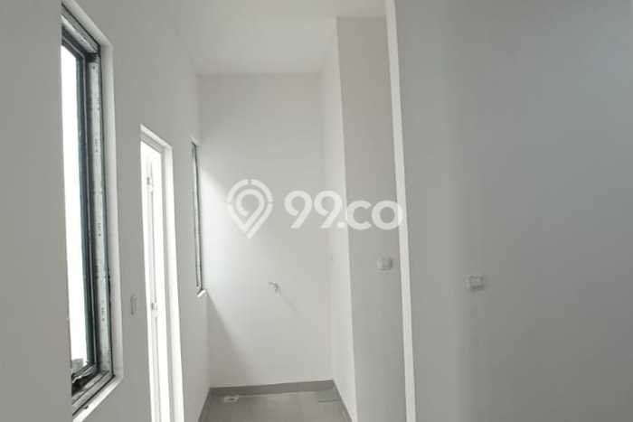 For Sale Hunian Rumah Terawat 3 KT di Bintaro, Tangerang Selatan For Sale Hunian Rumah Terawat 3 KT di Bintaro, Tangerang Selatan