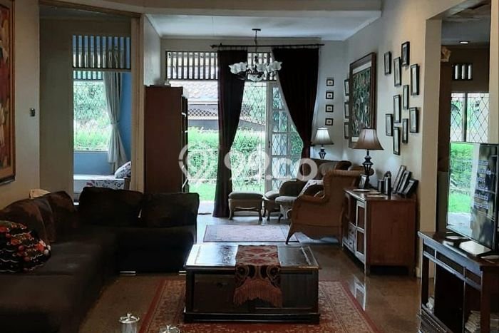 For Sale Rumah 3 Kamar Lokasi Strategis Nyaman dan Strategis di Cinere For Sale Rumah 3 Kamar Lokasi Strategis Nyaman dan Strategis di Cinere