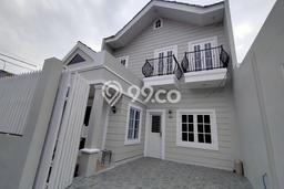 Ready to Use! Luxury House LT 107m2 Desain Elegan di Pangkalan Jati Ready to Use! Luxury House LT 107m2 Desain Elegan di Pangkalan Jati