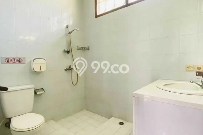Rumah Sewa Jakarta Selatan LT 850m2 LB 550m2 Kawasan Pejaten Rumah Sewa Jakarta Selatan LT 850m2 LB 550m2 Kawasan Pejaten