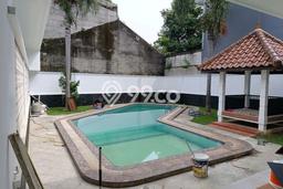 Disewakan Rumah Murah di Cipete Jakarta Selatan dengan 3 KT Disewakan Rumah Murah di Cipete Jakarta Selatan dengan 3 KT