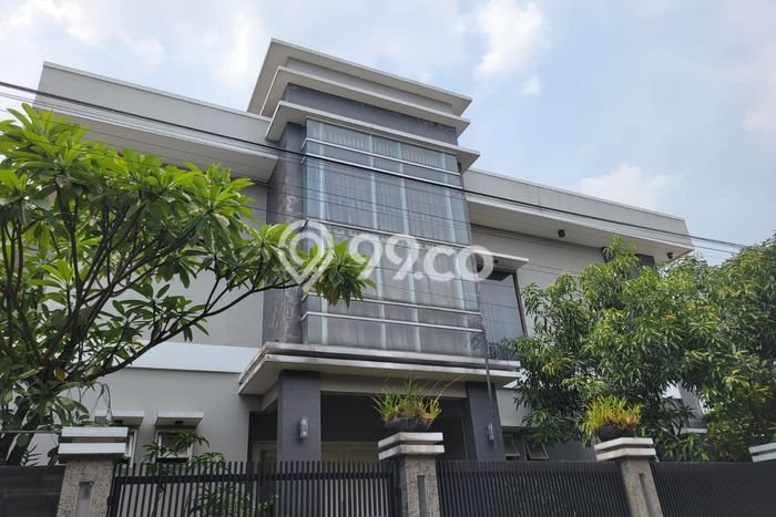 Dijual Rumah Premium dengan Fasilitas Sekitar Lengkap di Antapani, Bandung Dijual Rumah Premium dengan Fasilitas Sekitar Lengkap di Antapani, Bandung