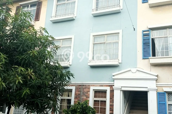 Dijual Rumah Kost di Lippo Karawaci, Tangerang, 4 KT, 3 KM, Bangunan 140m2 Dijual Rumah Kost di Lippo Karawaci, Tangerang, 4 KT, 3 KM, Bangunan 140m2