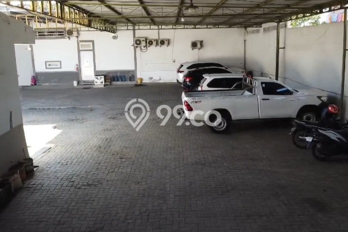 Unit Komersial Dijual di Gayamsari Semarang 400m2 Unit Komersial Dijual di Gayamsari Semarang 400m2