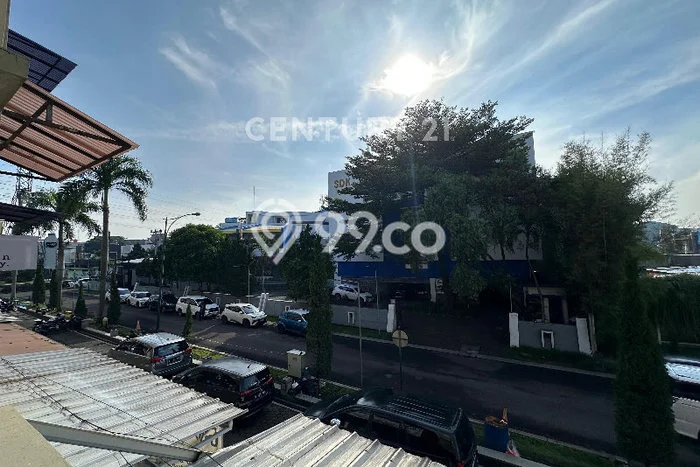 Disewakan Ruko di Kawasan Ramai Moch Toha Luas 220m2 Disewakan Ruko di Kawasan Ramai Moch Toha Luas 220m2