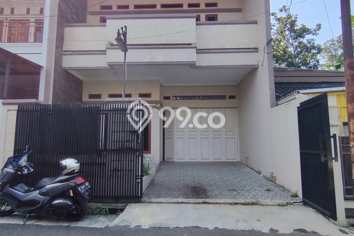 Jarang Ada! Rumah Kontrakan 5 Kamar Nyaman Siap Huni Turangga Jarang Ada! Rumah Kontrakan 5 Kamar Nyaman Siap Huni Turangga