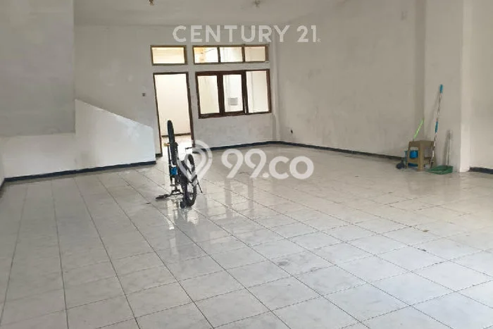 Ruko untuk Disewa di Pusat Bandung Luas Bangunan 275m2 Ruko untuk Disewa di Pusat Bandung Luas Bangunan 275m2