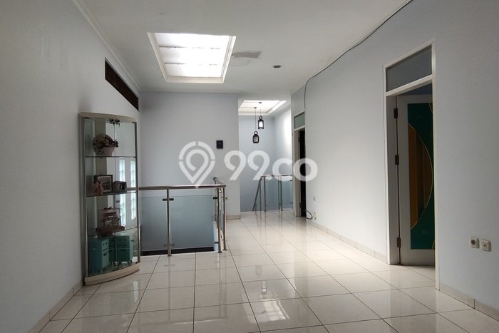 Dijual Hunian Rumah Terawat 5 Kamar di Setiabudi, Bandung Dijual Hunian Rumah Terawat 5 Kamar di Setiabudi, Bandung