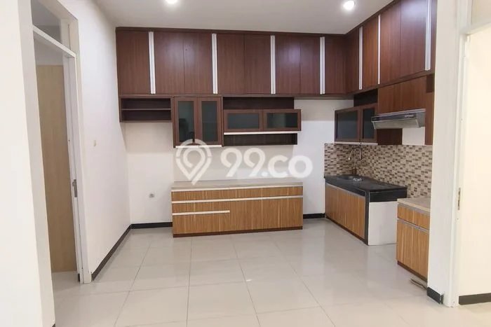 Jarang Ada! Rumah Sewa 3 Kamar Nyaman Siap Huni Taman Kopo Indah Jarang Ada! Rumah Sewa 3 Kamar Nyaman Siap Huni Taman Kopo Indah