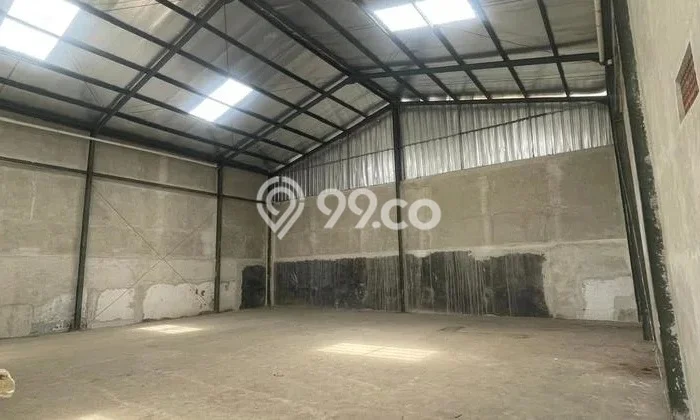 Disewakan Gudang di Kawasan Ramai Gede Bage Luas 300m2 Disewakan Gudang di Kawasan Ramai Gede Bage Luas 300m2