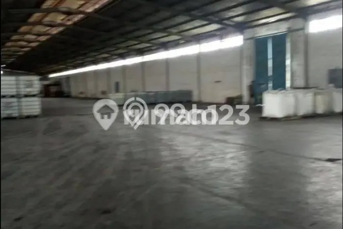 Gudang Disewa di Bandung dengan LB 4320m2 Area Komersial Ramai Gudang Disewa di Bandung dengan LB 4320m2 Area Komersial Ramai