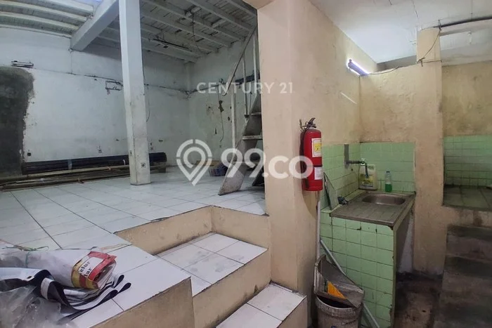 Rumah Modern 1 KT LT 170m2 di Kebon Kawung Rumah Modern 1 KT LT 170m2 di Kebon Kawung