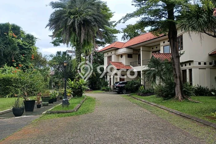 Disewakan! Rumah 3 Kamar Tidur &
3 Kamar Mandi di Cipete, Jakarta Selatan Disewakan! Rumah 3 Kamar Tidur &
3 Kamar Mandi di Cipete, Jakarta Selatan