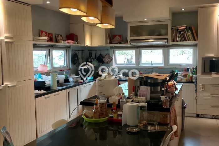 Rumah Elit Modern Tanpa Renovasi di Pejaten Jakarta Selatan Rumah Elit Modern Tanpa Renovasi di Pejaten Jakarta Selatan