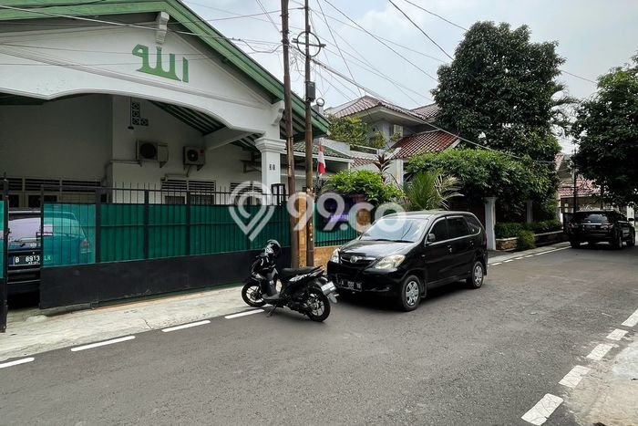 Ready to Use! Luxury House LT 210m2 Desain Modern di Duren Tiga Ready to Use! Luxury House LT 210m2 Desain Modern di Duren Tiga