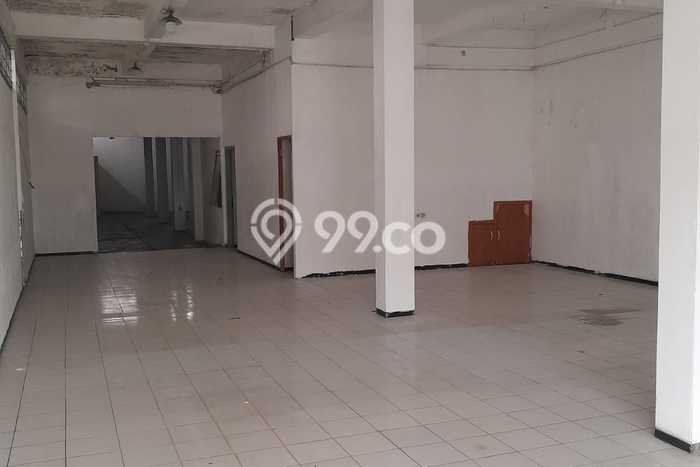 Gudang Disewa di Banyumas dengan LB 400m2 Area Komersial Ramai Gudang Disewa di Banyumas dengan LB 400m2 Area Komersial Ramai