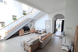 Dijual Rumah Premium dengan Fasilitas Sekitar Komplit di Ciputat Timur, Tangerang Selatan Dijual Rumah Premium dengan Fasilitas Sekitar Komplit di Ciputat Timur, Tangerang Selatan