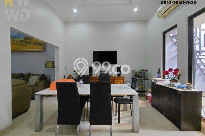 Rumah Mewah LB 300m2 Siap Pakai Desain Elegan di Grand Wisata, Bekasi Rumah Mewah LB 300m2 Siap Pakai Desain Elegan di Grand Wisata, Bekasi