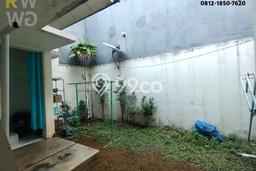 Jual Rumah Eksklusif 2 KT di Grand Wisata, Bekasi Jual Rumah Eksklusif 2 KT di Grand Wisata, Bekasi