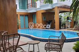 Rumah Elit LB 800m2 Siap Pakai Desain Elegan di Kuningan, Jakarta Selatan Rumah Elit LB 800m2 Siap Pakai Desain Elegan di Kuningan, Jakarta Selatan
