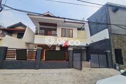Dijual Rumah Mewah Exclusive di Kebayoran Baru, Jakarta Selatan Dijual Rumah Mewah Exclusive di Kebayoran Baru, Jakarta Selatan