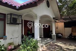 HUNIAN PREMIUM! Rumah di Kebayoran Baru, 5 KT, Kawasan Prospektif, LT 500m² Bangunan 350m² HUNIAN PREMIUM! Rumah di Kebayoran Baru, 5 KT, Kawasan Prospektif, LT 500m² Bangunan 350m²