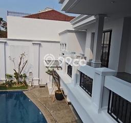 Ready to Use! Luxury House LT 1050m2 Desain Modern di Pondok Indah Ready to Use! Luxury House LT 1050m2 Desain Modern di Pondok Indah