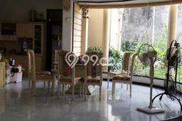 Hunian Super Mewah dengan Akses Paling Strategis di kertajaya, Surabaya Hunian Super Mewah dengan Akses Paling Strategis di kertajaya, Surabaya