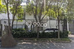 Ready to Use! Luxury House LT 700m2 Desain Modern di Citraland Ready to Use! Luxury House LT 700m2 Desain Modern di Citraland