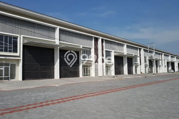 Unit Gudang Dijual di Kebomas Gresik Luas Bangunan 432m2 Unit Gudang Dijual di Kebomas Gresik Luas Bangunan 432m2