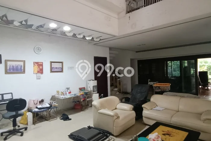 Dijual Rumah Mewah Elegan Dengan View Eksklusif di Manyar, Surabaya Dijual Rumah Mewah Elegan Dengan View Eksklusif di Manyar, Surabaya