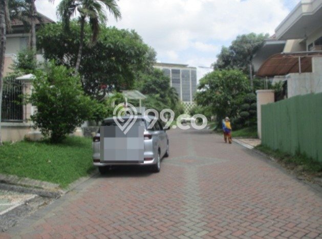 Jual Rumah Mewah Megah Dengan View Eksklusif di Graha, Surabaya Jual Rumah Mewah Megah Dengan View Eksklusif di Graha, Surabaya