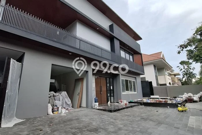 Disewakan Rumah Strategis di Graha LT 630m2 / LB 900m2 Kondisi Bagus Disewakan Rumah Strategis di Graha LT 630m2 / LB 900m2 Kondisi Bagus