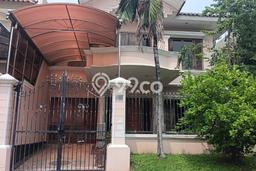 Jual Rumah Mewah Megah Dengan View Eksklusif di Graha, Surabaya Jual Rumah Mewah Megah Dengan View Eksklusif di Graha, Surabaya